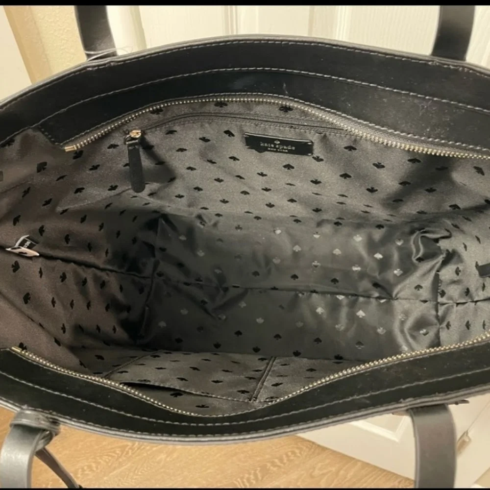 Kate Spade tote - Picture 2 of 5